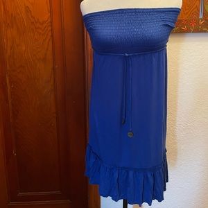 2 for $30 🛍⭐️ Guess smocked cute dress 💙